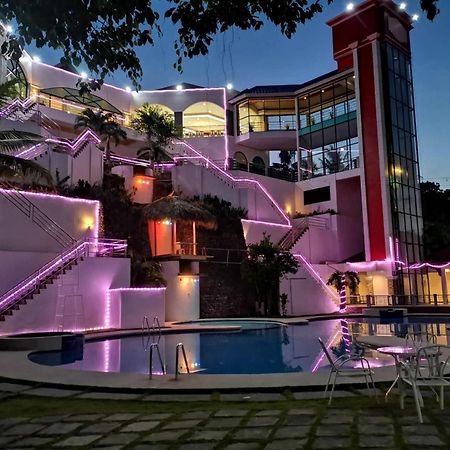 Bohol Plaza Mountain Resort And Restaurant Dauis Exteriör bild